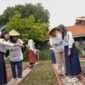 Lewat program BRInita (BRI Bertani di Kota), BRI meraih penghargaan Sustainable Impact in Women-Led Urban Agriculture pada ajang Mata Lokal Fest 2025. (Dok. BRI)