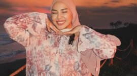 Selebgram sekaligus artis cantik Dara Arafah. (Instagram.com @daraarafah)